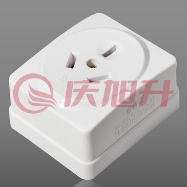 公牛（BULL)/明装单三插座/GN-Z3/16A250V SKU：QXS10876